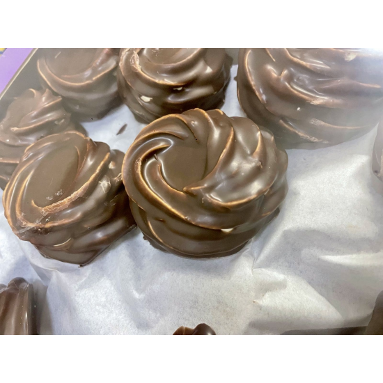 Зефир в кондитерской глазури с вишневым конфитюром 1,3кг Балу